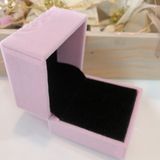  Hôp hoa nhung hồng V 