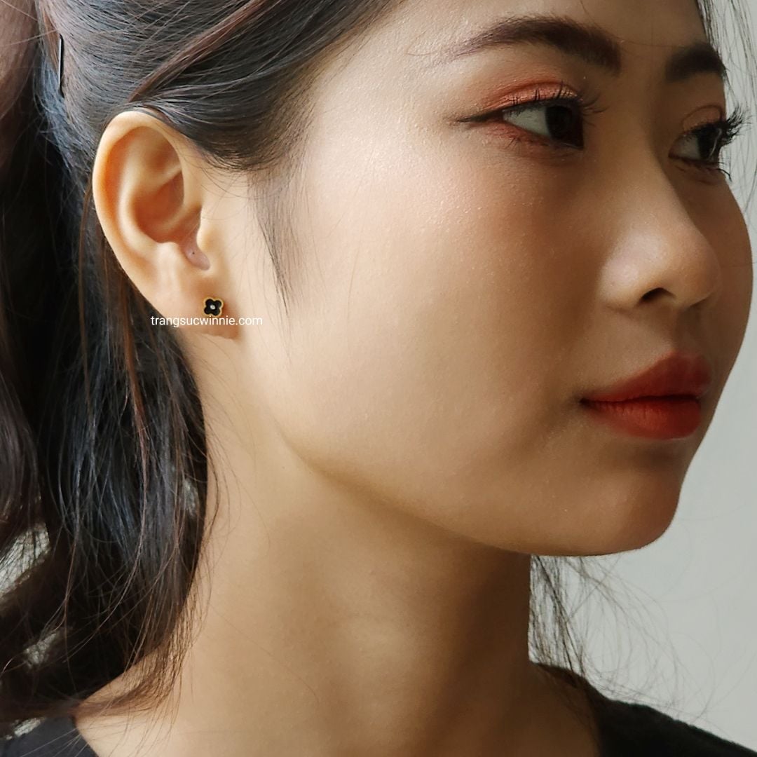  Hoa tai titan Bi Hoa đen nhỏ 