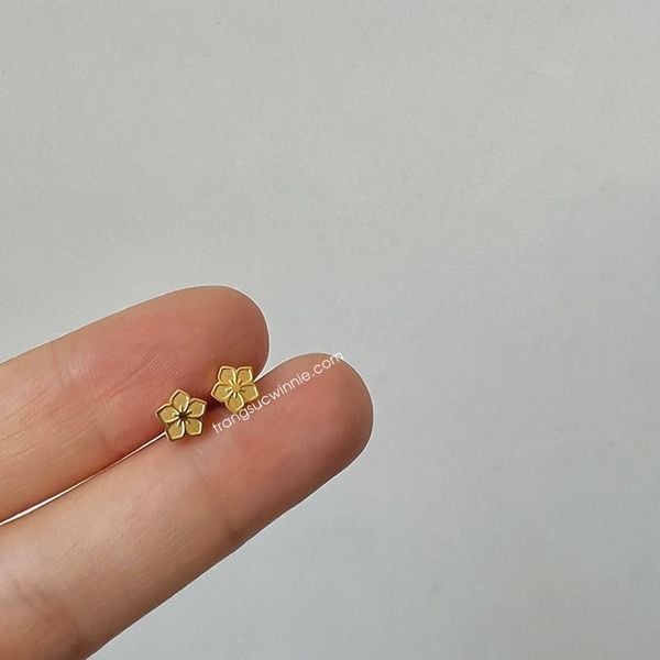  Hoa tai titan Bi Sakura 