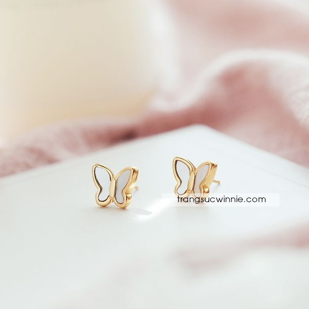  Hoa tai titan Bướm xà cừ 