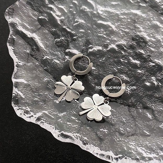  Hoa tai titan Clover sọc B 