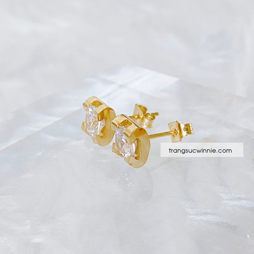  Hoa tai titan Đá vuông VG 