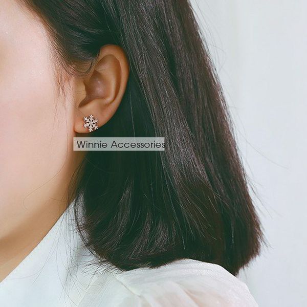  Hoa tai titan Snowflake B 