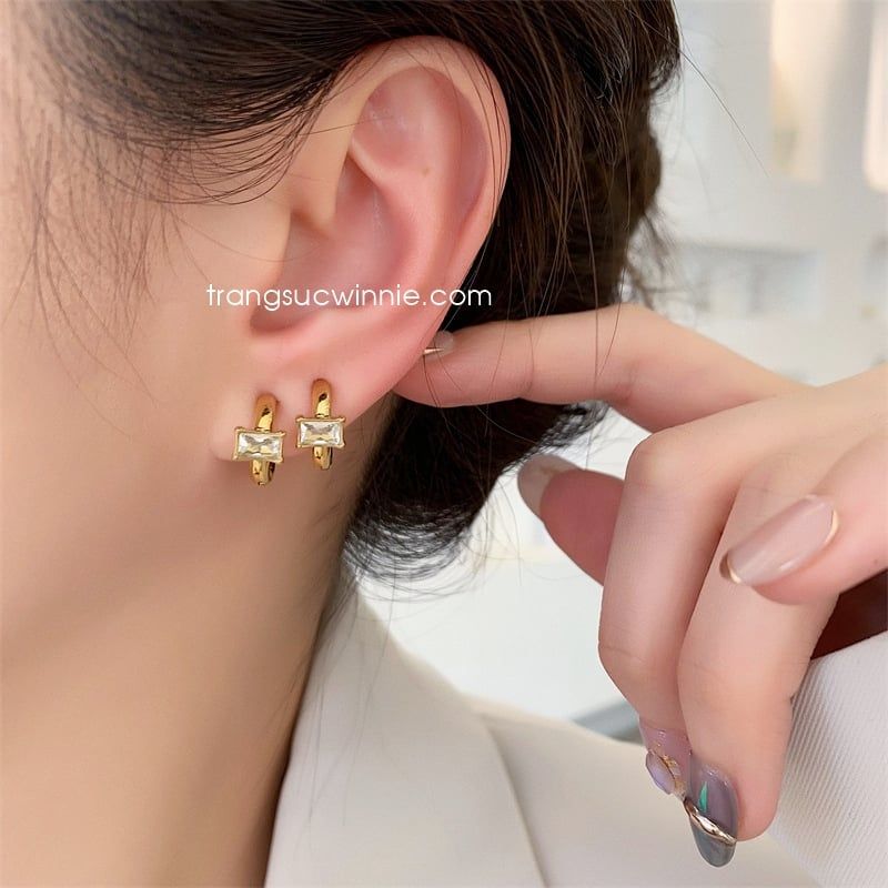  Hoa tai titan Jade vuông 