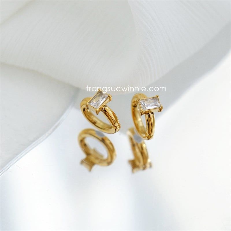  Hoa tai titan Jade vuông 