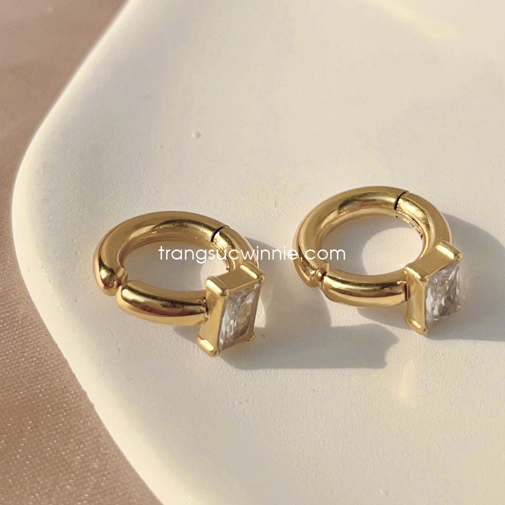  Hoa tai titan Jade vuông 