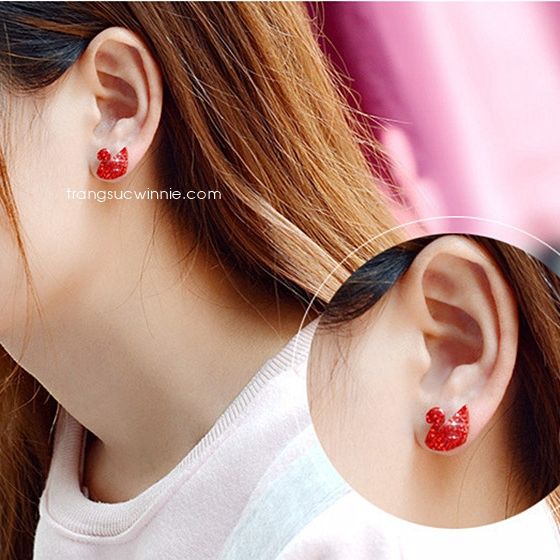  Hoa tai titan Swan đỏ 