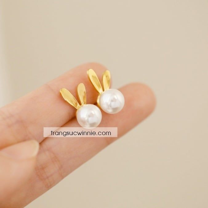  Hoa tai titan thỏ ngọc 