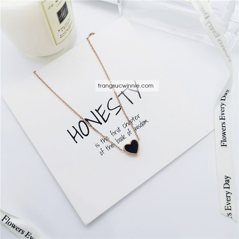  Lắc chân titan tim đỏ đen 