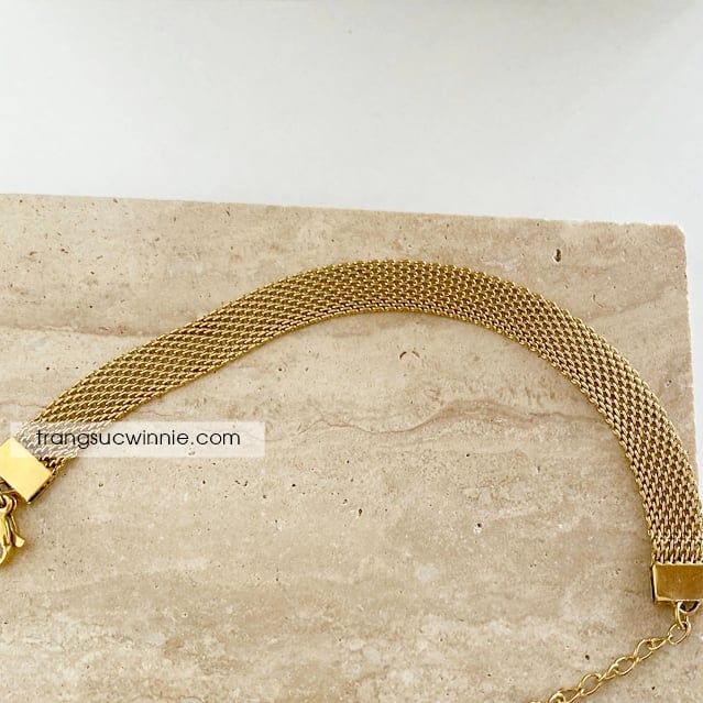  Lắc tay titan anna 