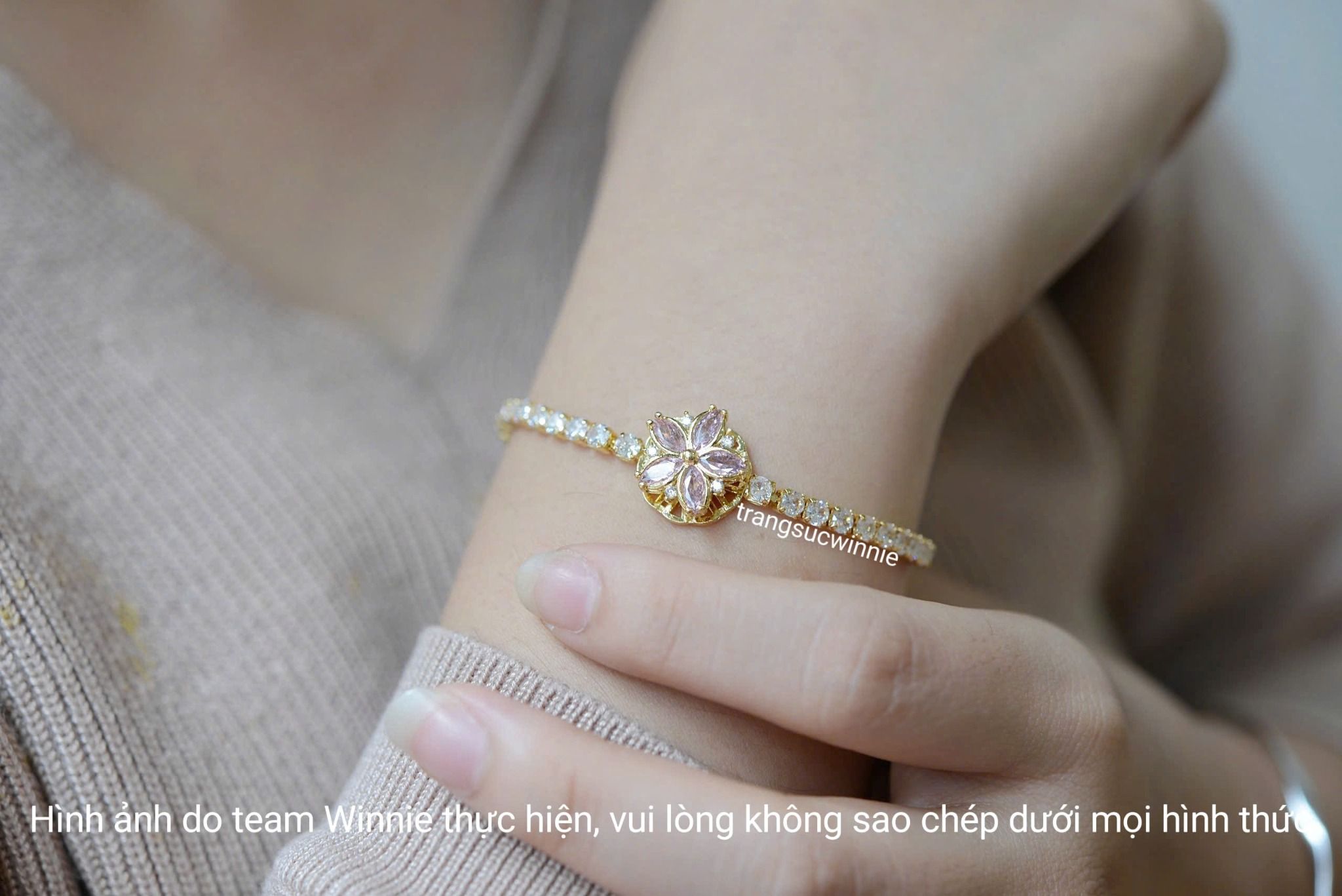  Lắc tay titan Hoa 5 cánh hồng 