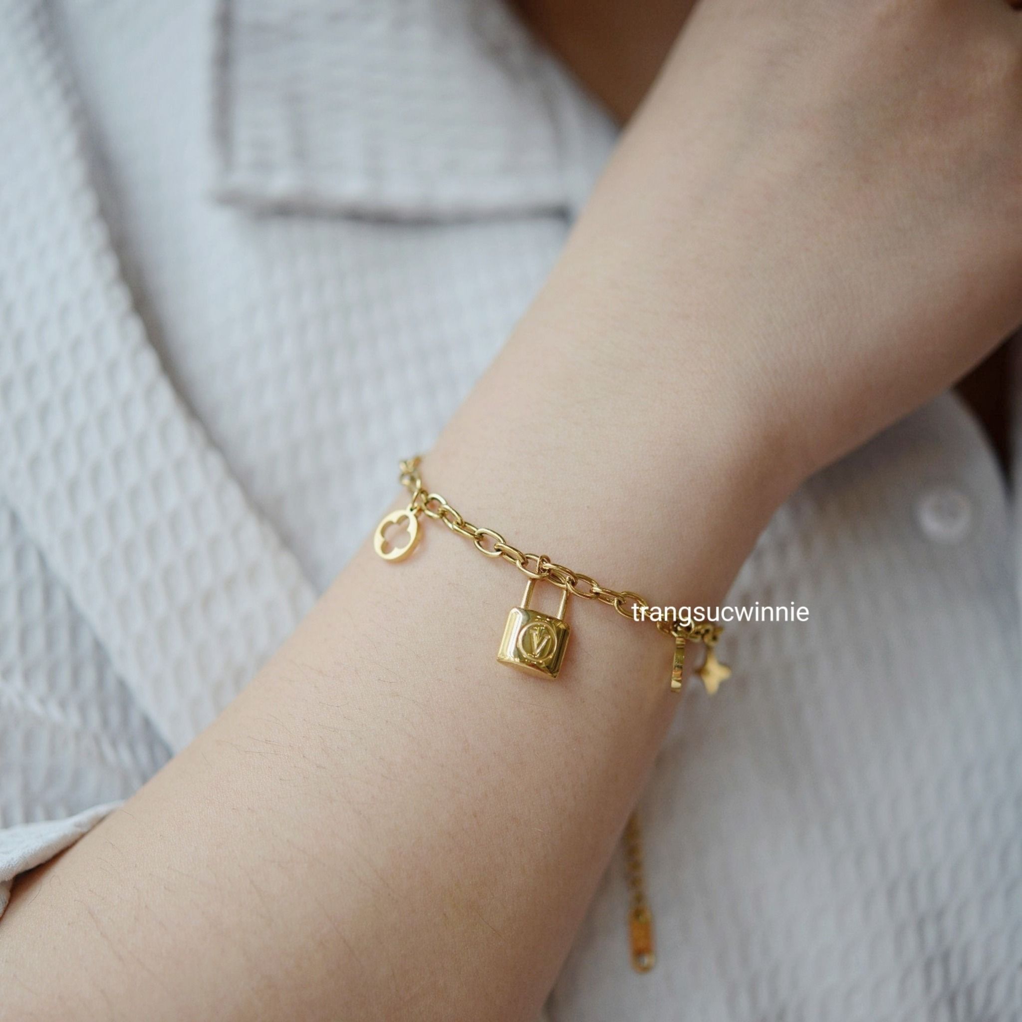  Lắc tay titan Louis key 