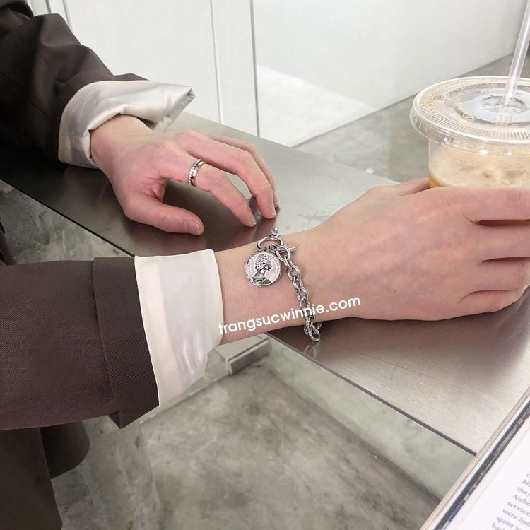  Lắc tay titan Love Queen 