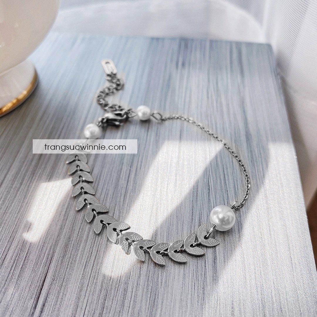  Lắc tay titan Nguyệt Quế B 