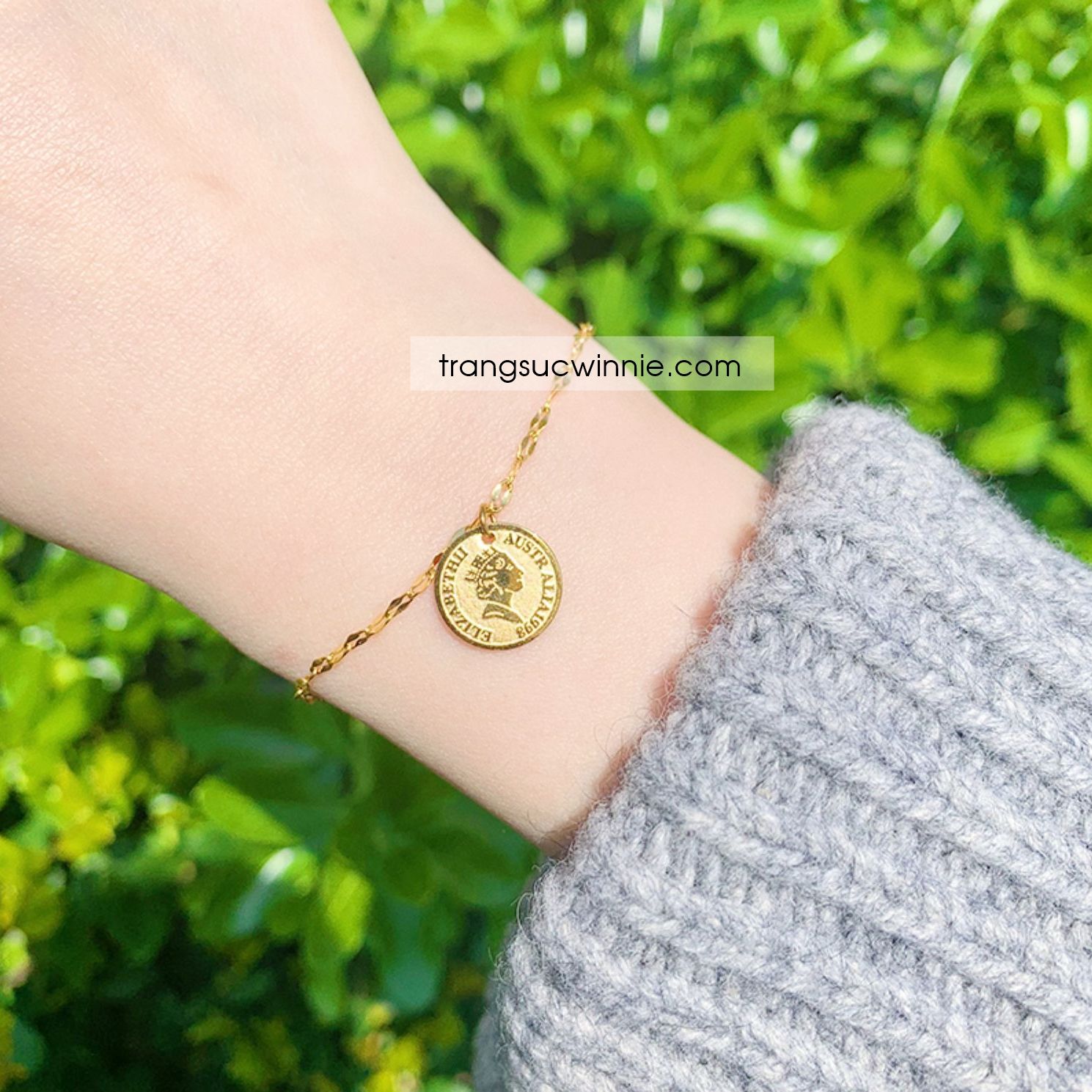  Lắc tay titan Queen twist 