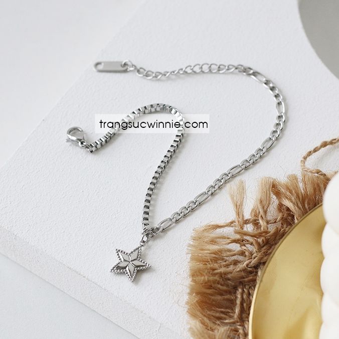  Lắc tay titan Sailormoon B 