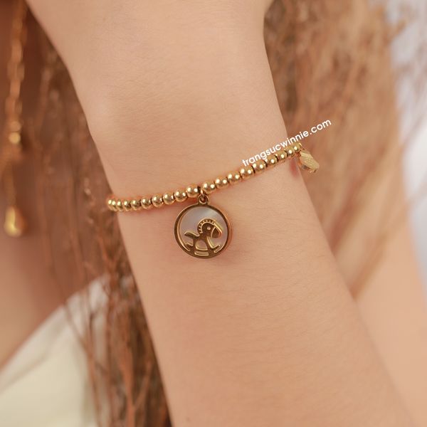  Lắc tay titan Shell Pony 