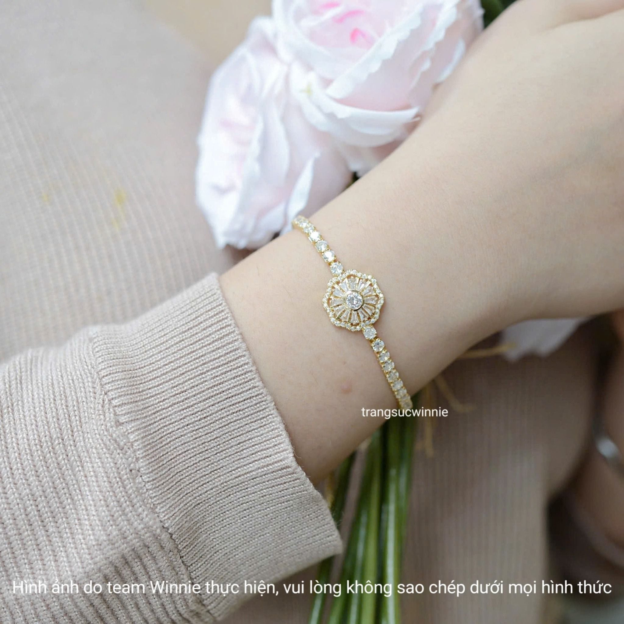  Lắc tay titan Thược dược trắng 