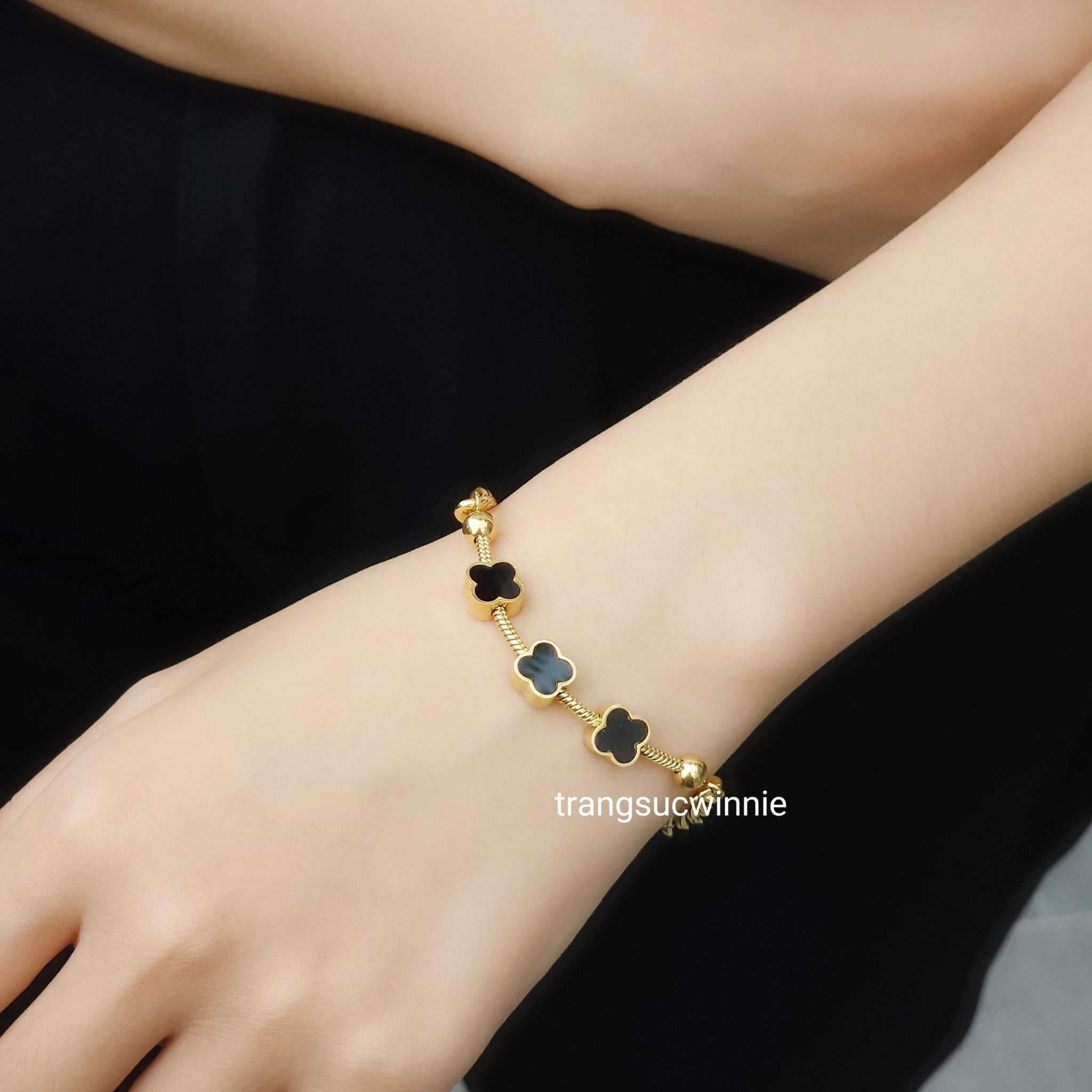  Lắc tay titan VCA 3 hoa 