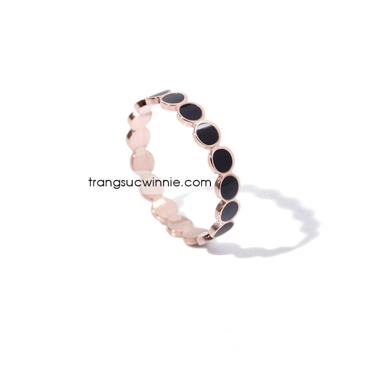  Nhẫn titan Black dot 
