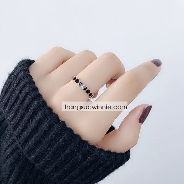  Nhẫn titan Black dot 