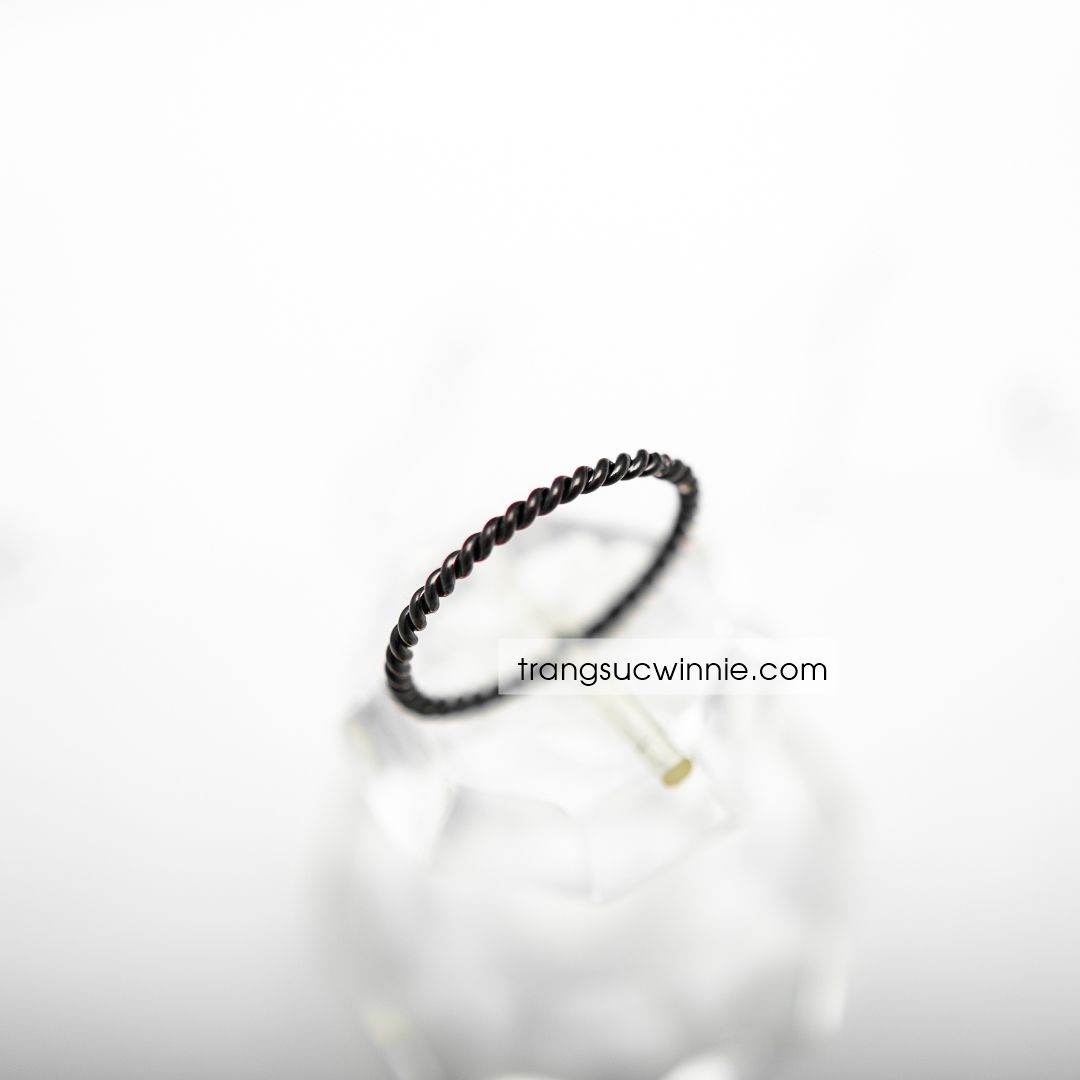  Nhẫn titan Black twist 