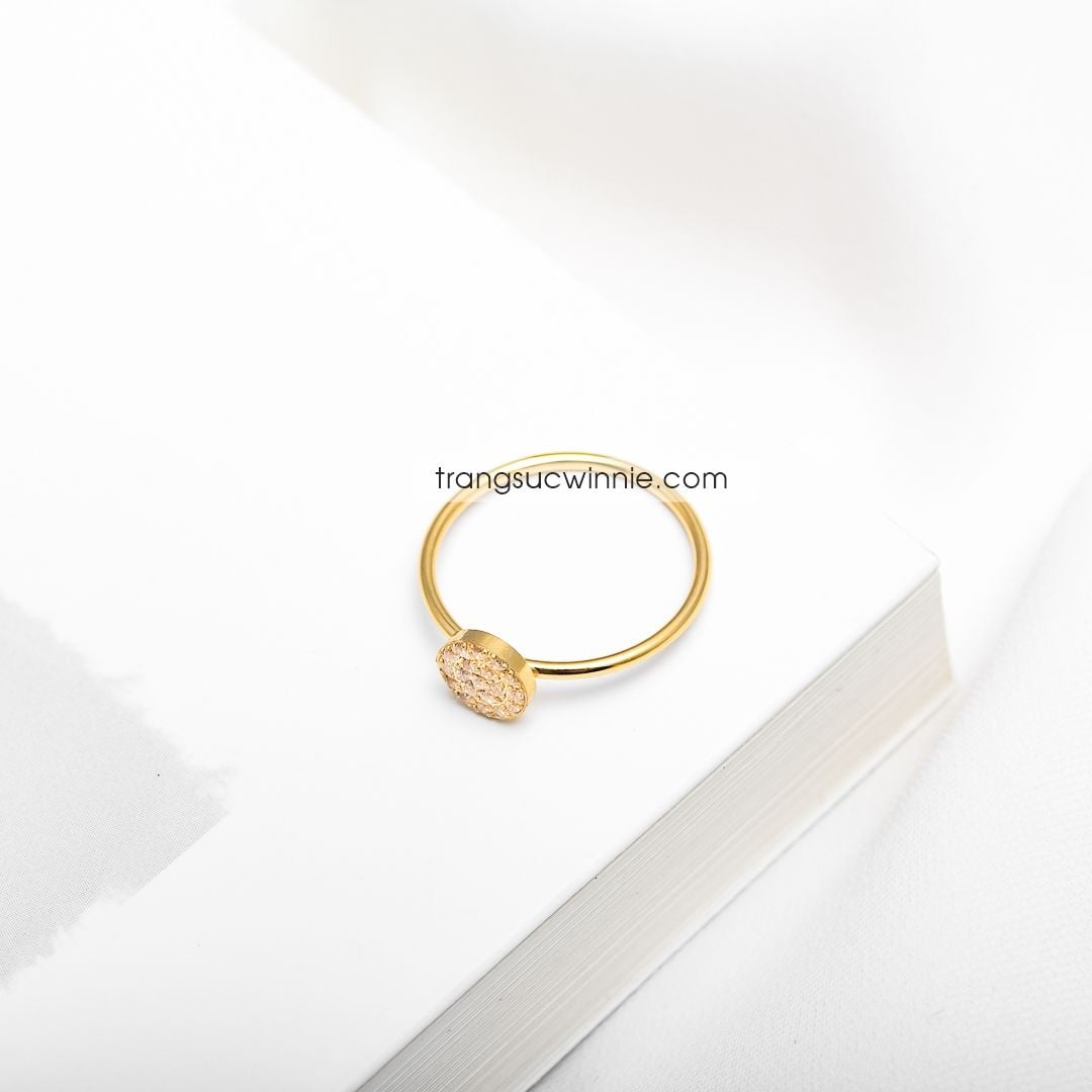 Nhẫn titan Charm 