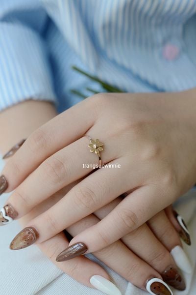  Nhẫn titan Daisy VG 