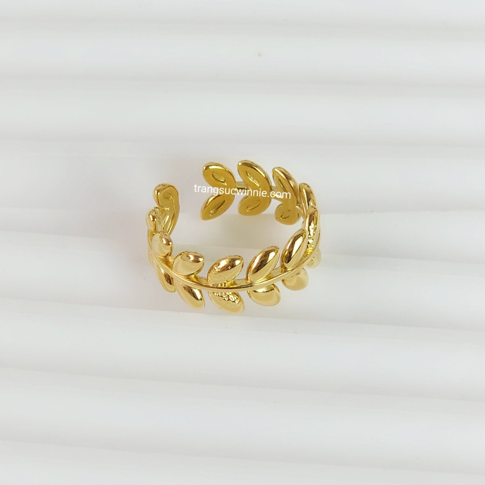  Nhẫn titan Leaf lớn 