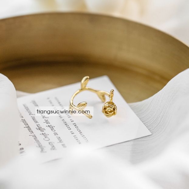  Nhẫn titan Rose 