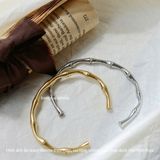  Vòng tay titan Cuff bamboo VG 