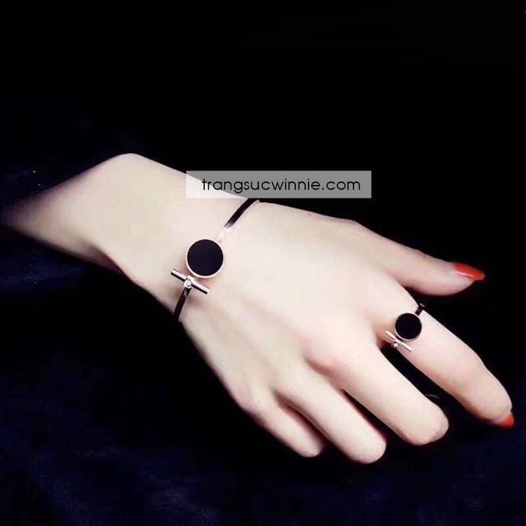  Vòng tay titan black cross 