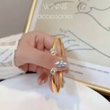  Vòng tay titan Cuff Dot 