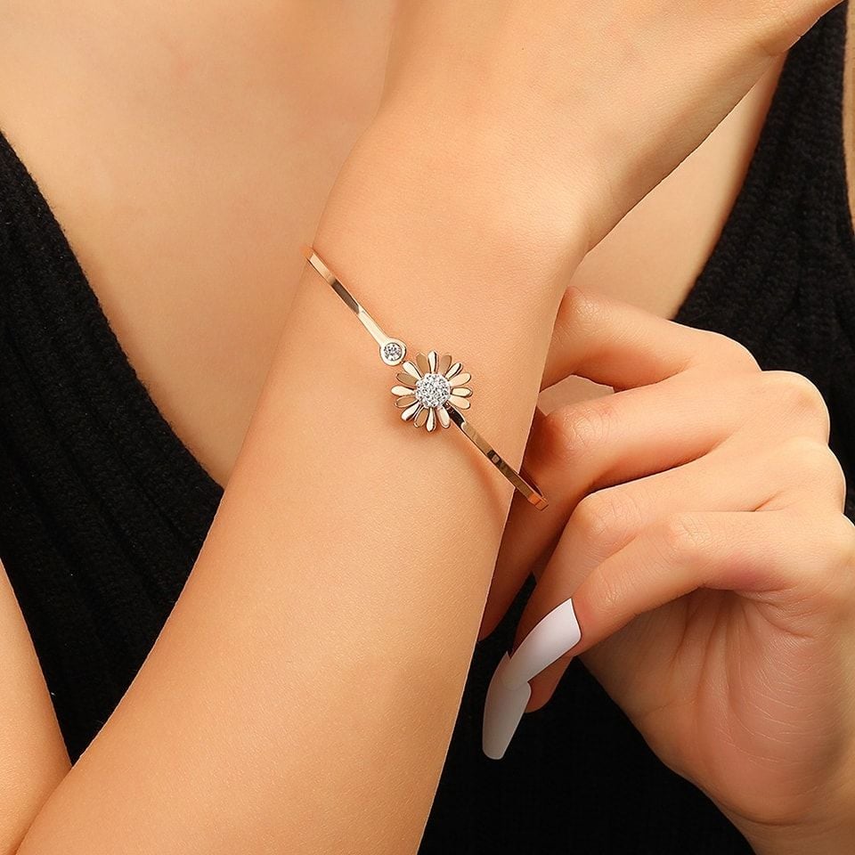  Vòng tay titan Daisy diamond 