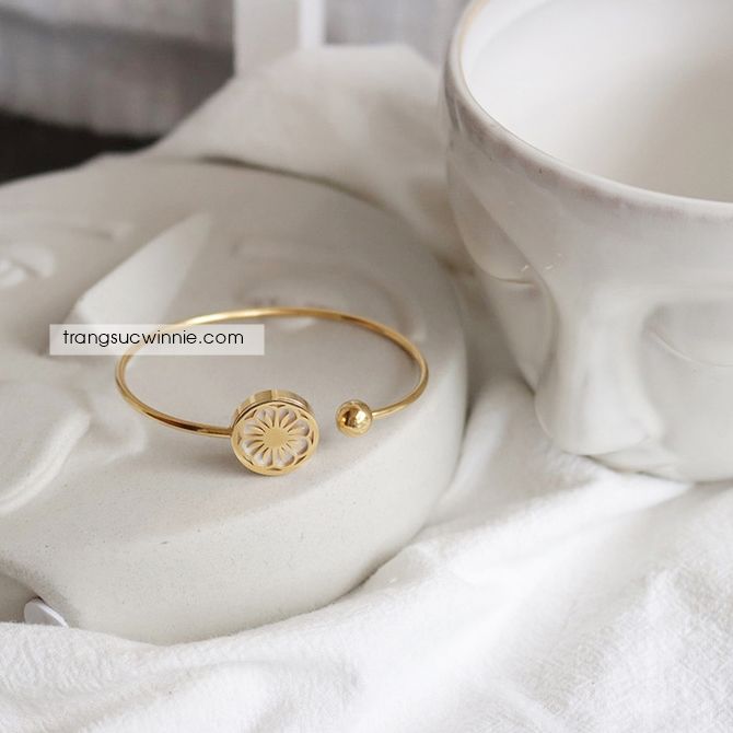  Vòng tay titan Sakura 