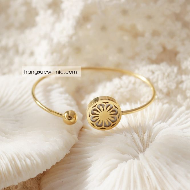  Vòng tay titan Sakura 