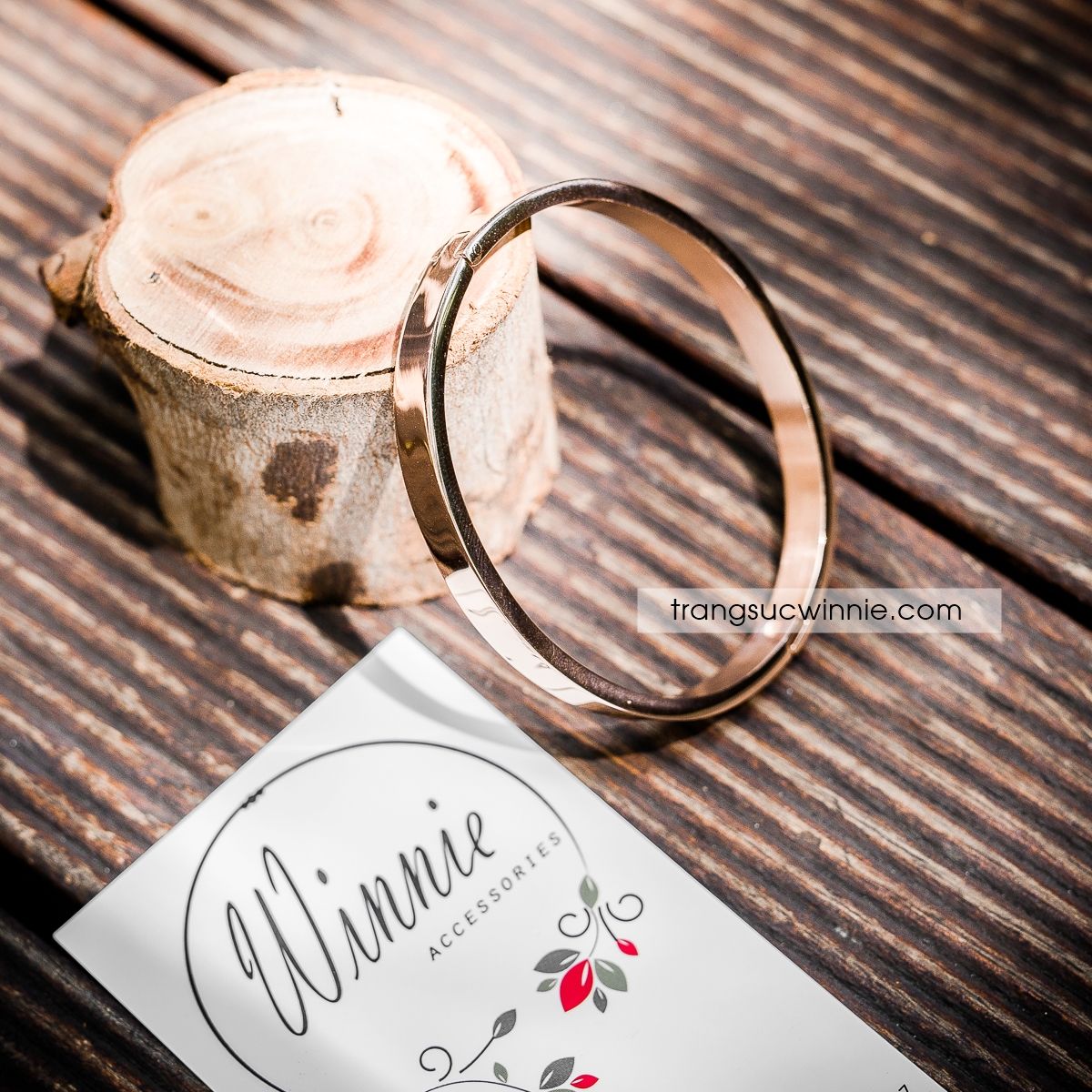  Vòng tay titan Simple 