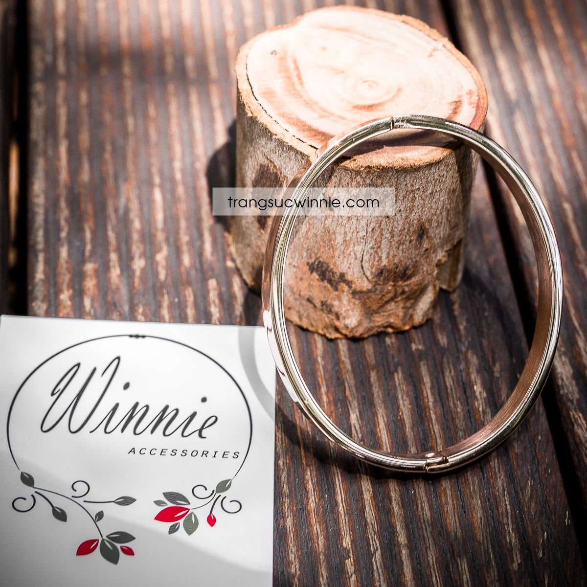  Vòng tay titan Simple 