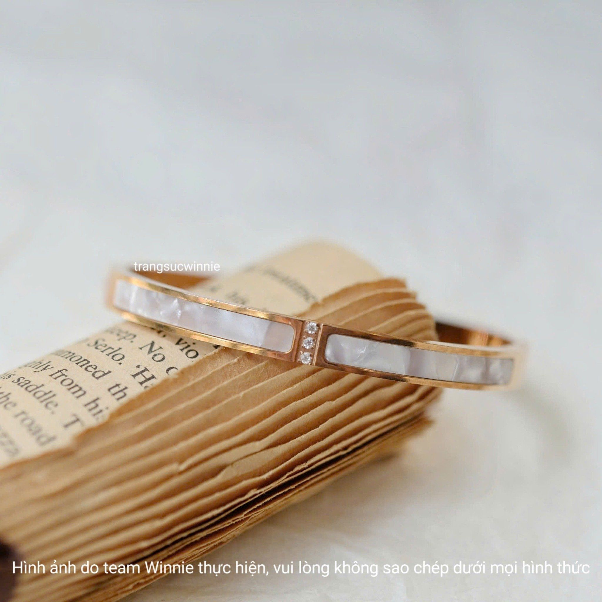  Vòng tay titan Xà Cừ 