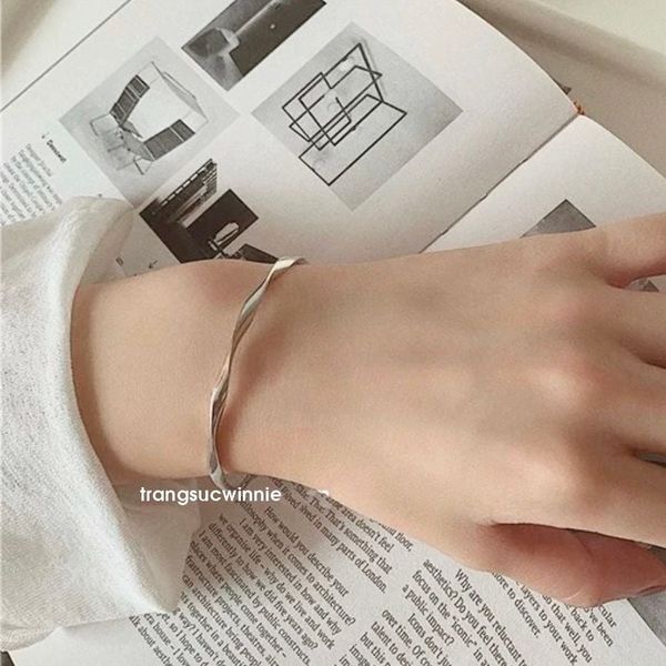  Vòng tay titan Xoắn B 