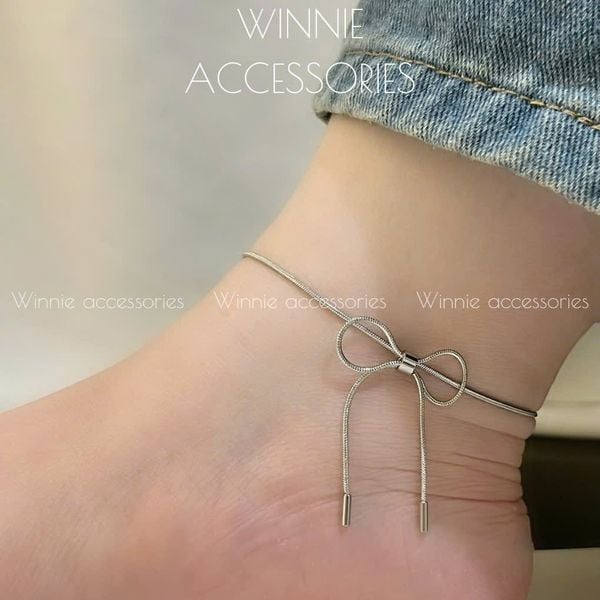  Lắc chân Titan Nơ 