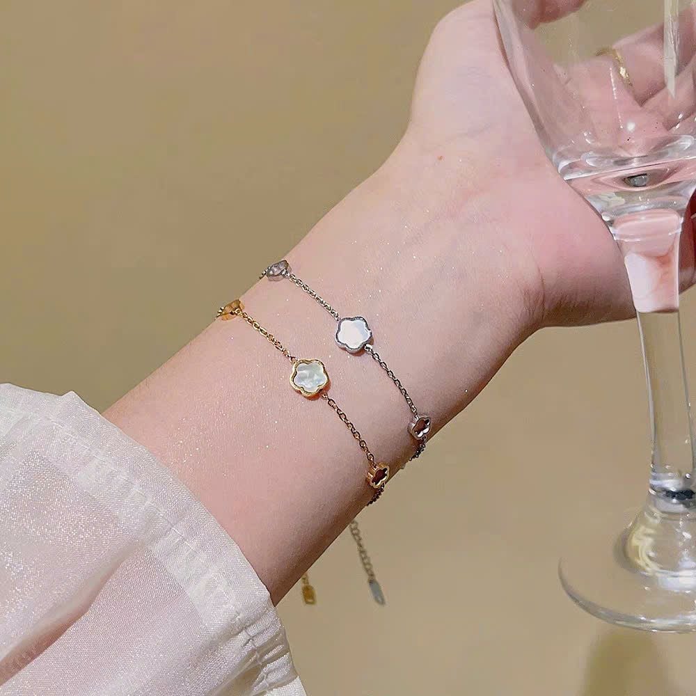  Lắc tay titan Hoa xà cừ 