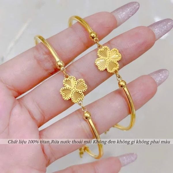  Lắc tay Titan Clover Tube 