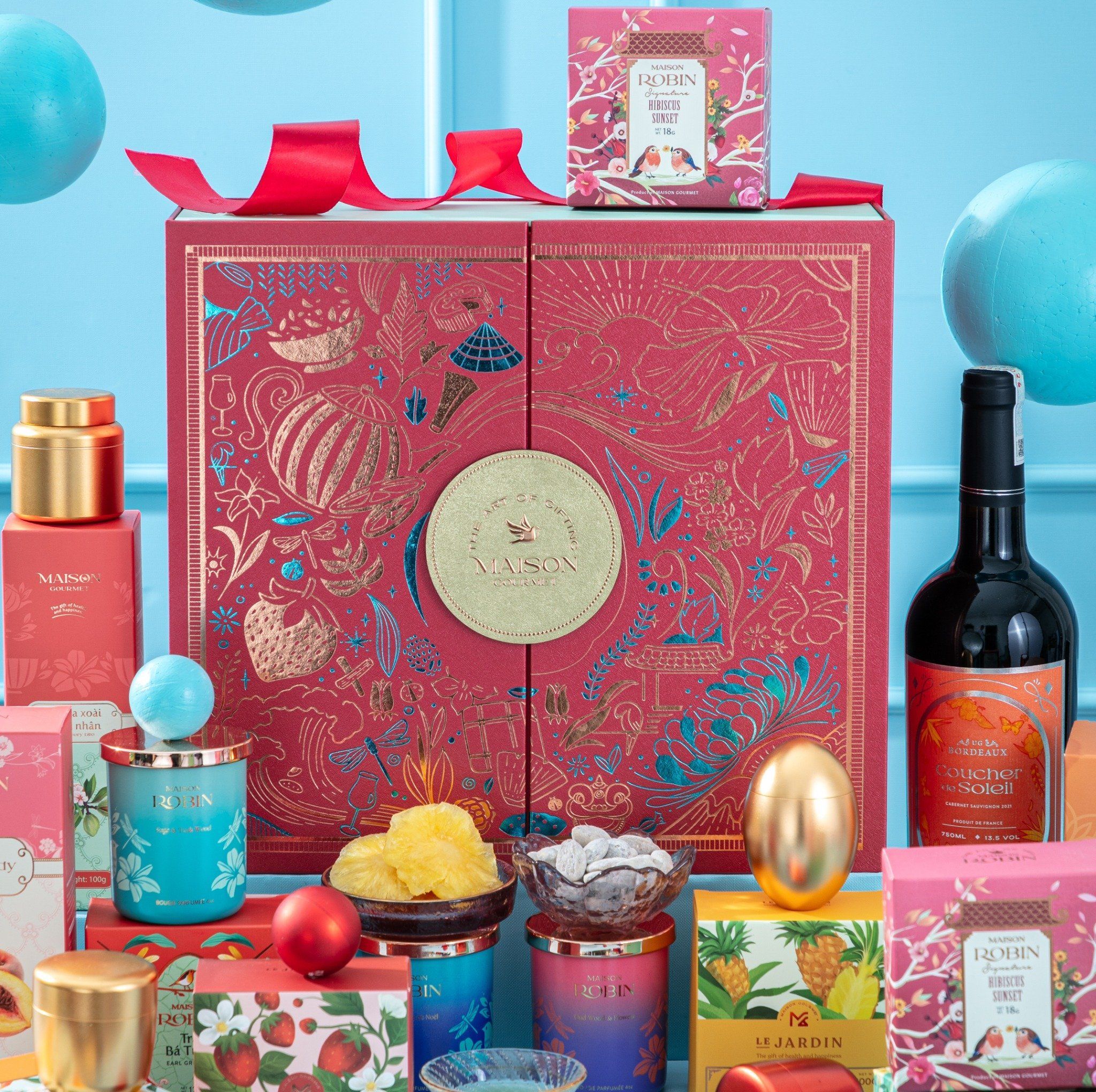THE RED ROBIN GIFT BOX 2