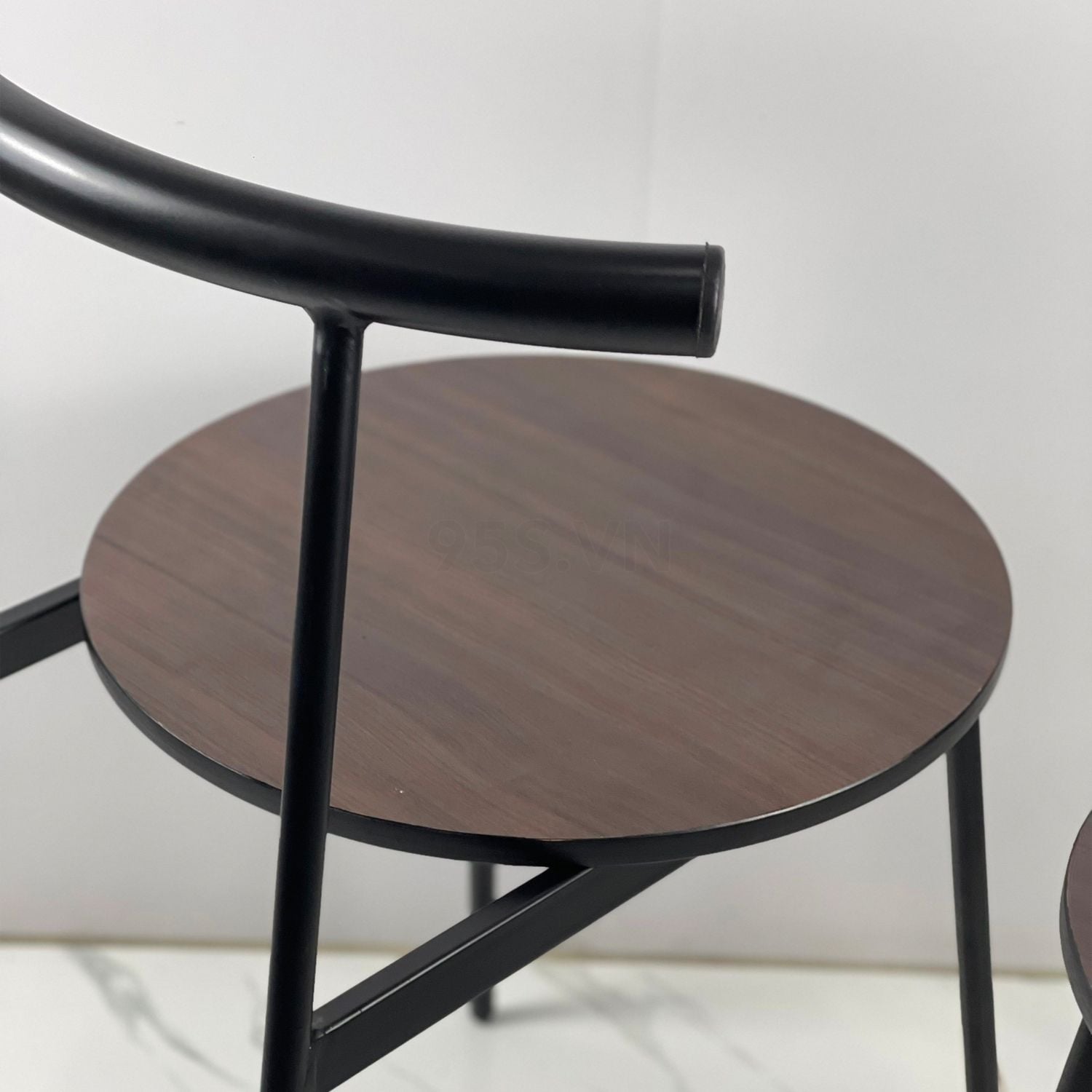 Ghế TUBE Khung Sắt Mặt Gỗ Nệm