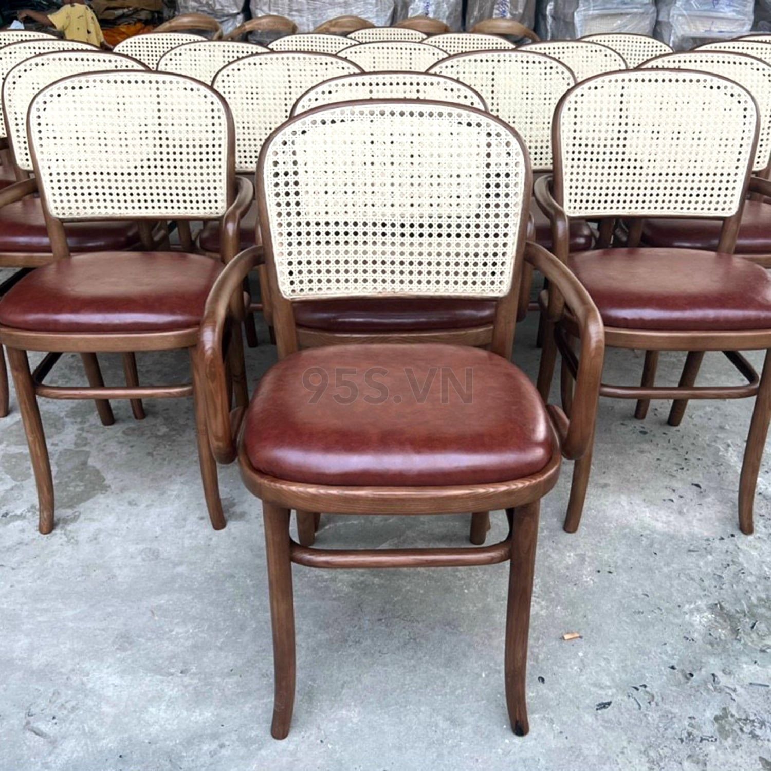 Ghế Cafe THONET 811 Có Tay