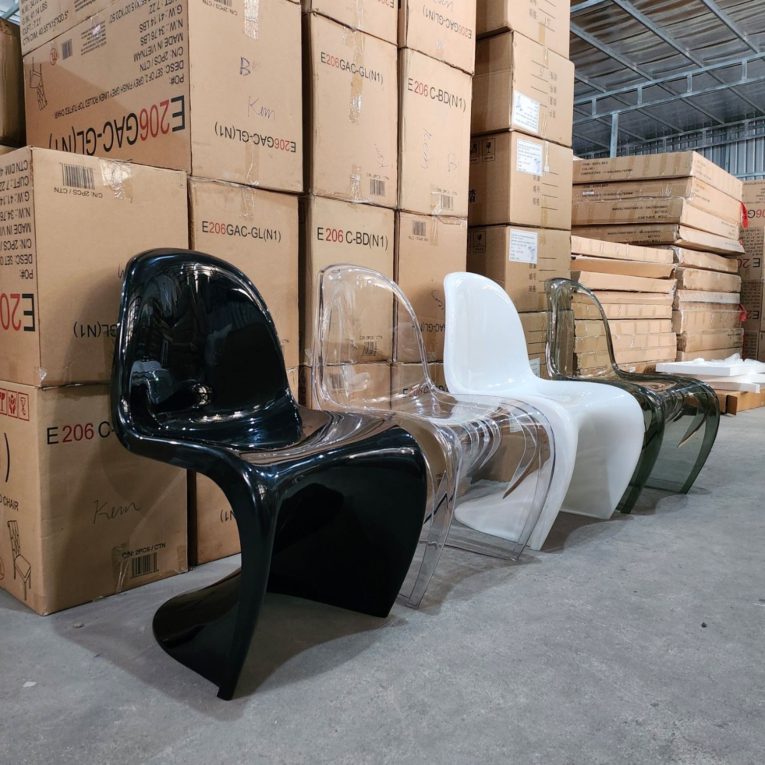 Ghế PANTON Chair - Ghế Nhựa Trong Suốt Cao Cấp