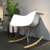 Ghế thư giãn bập bênh Eames