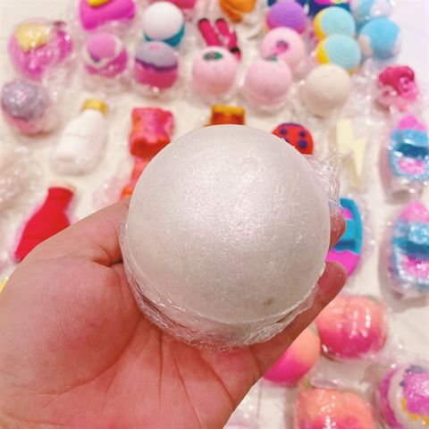 Bath Bomb LUSH - banh nhũ trắng trơn (180g)