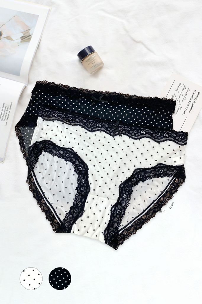 Quần lót chấm bi classic phối ren P025